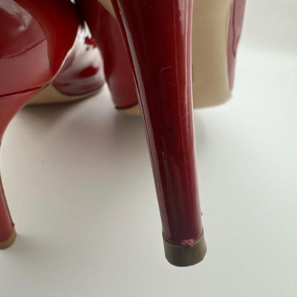 Salvatore Ferragamo Patent Leather Bow Accents Pumps - Picture 8 of 9